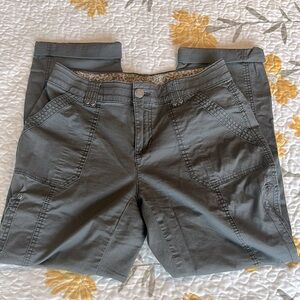 Women’s Natural Reflections Cargo Capri 6 Grey